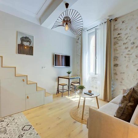 Duplex Studio Apt Mezzanine Near Shops & Cafes อองทีบส์ ภายนอก รูปภาพ