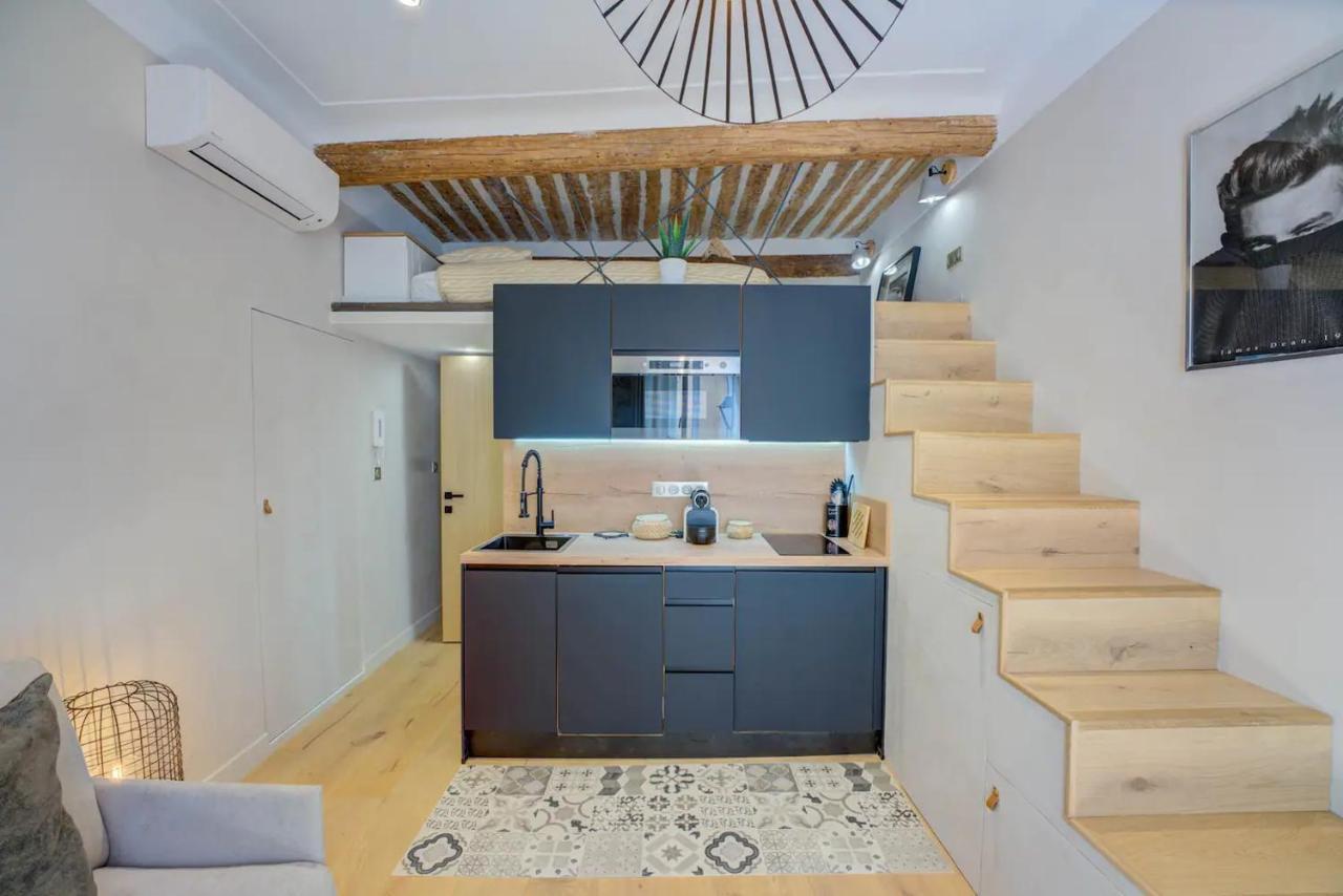 Duplex Studio Apt Mezzanine Near Shops & Cafes อองทีบส์ ภายนอก รูปภาพ